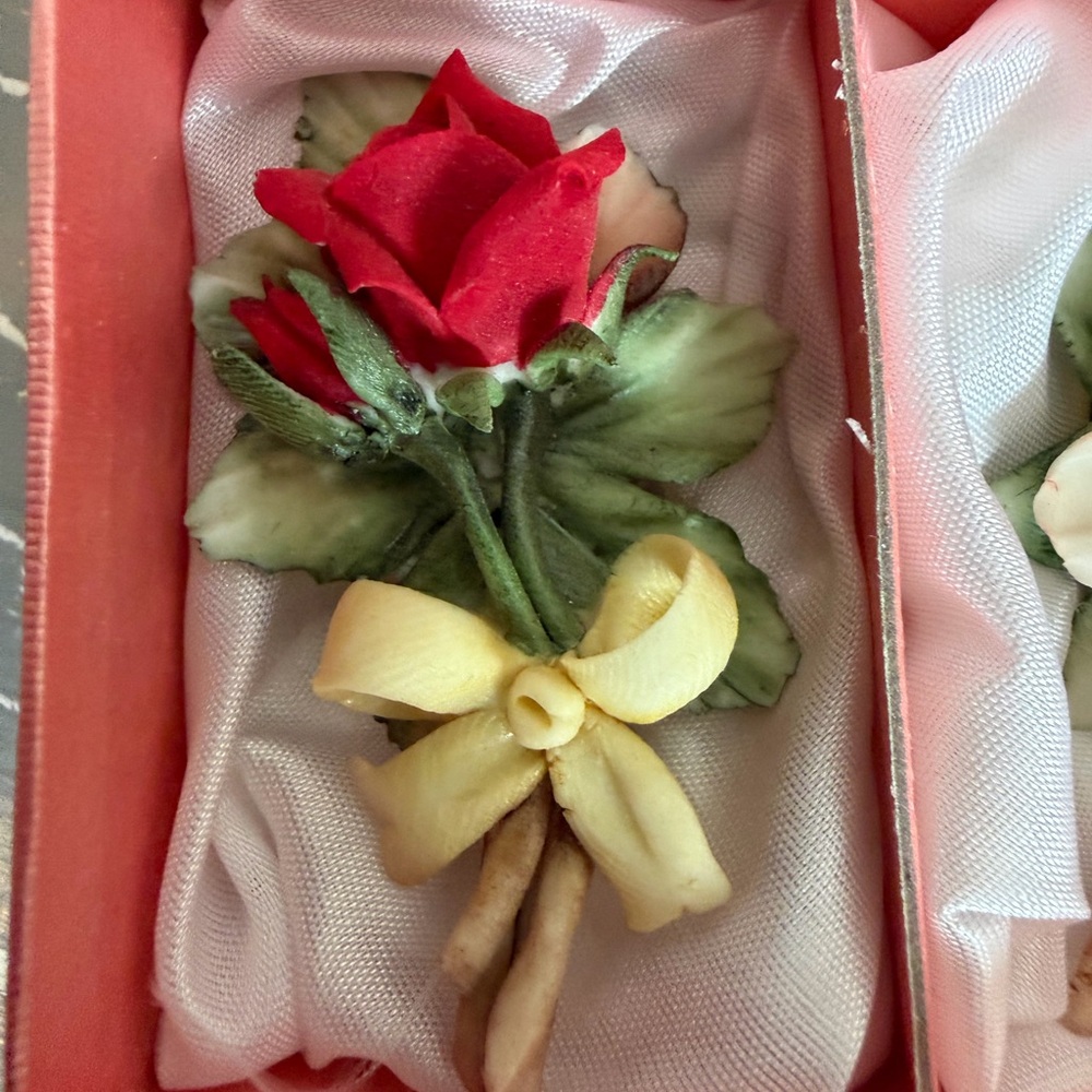 Carlos Savastano Porcelain Floral Pin Duo - Pink, Cream & Green Accents - Picture 3 of 9